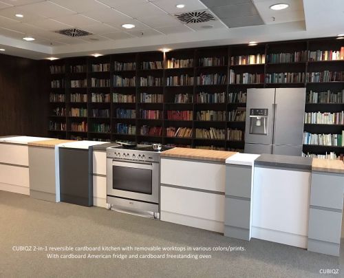 Removable worktops for 2-in-1 reversible cardboard kitchen. Available in color nature stone grey, white marble, wood.