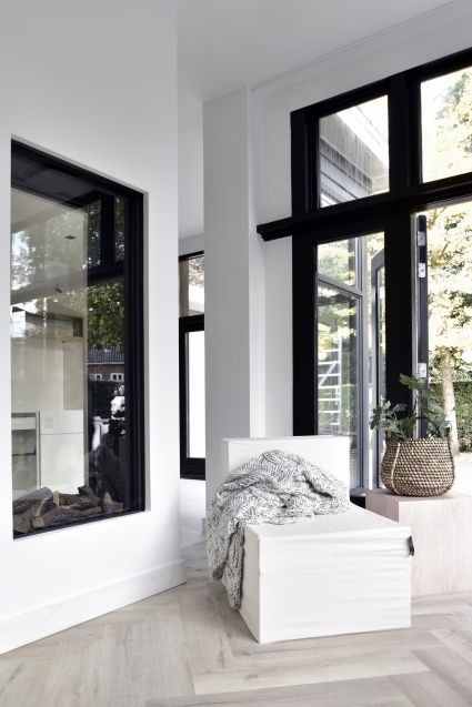 CUBIQZ Cardboard chair including fabric slipcover off-white