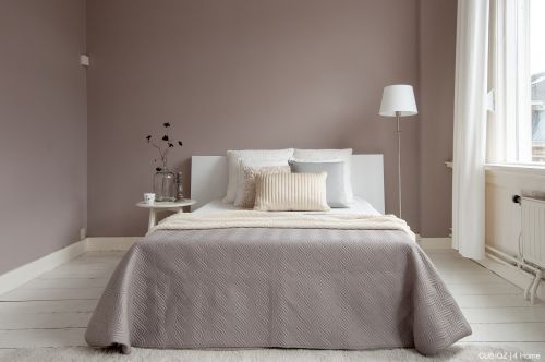 CUBIQZ CARDBOARD HEADBOARD (price is excluding bedding and accessories)