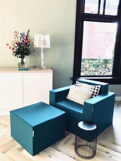 CUBIQZ CHAISE LONGUE INCLUDING SLIPCOVER in colour PETA (price is excluding accessories