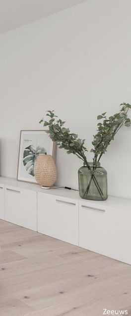 Cardboard TV cabinet with high quality photo print. Use it horizontally as a low board or stack the cubiqz karton modules up.