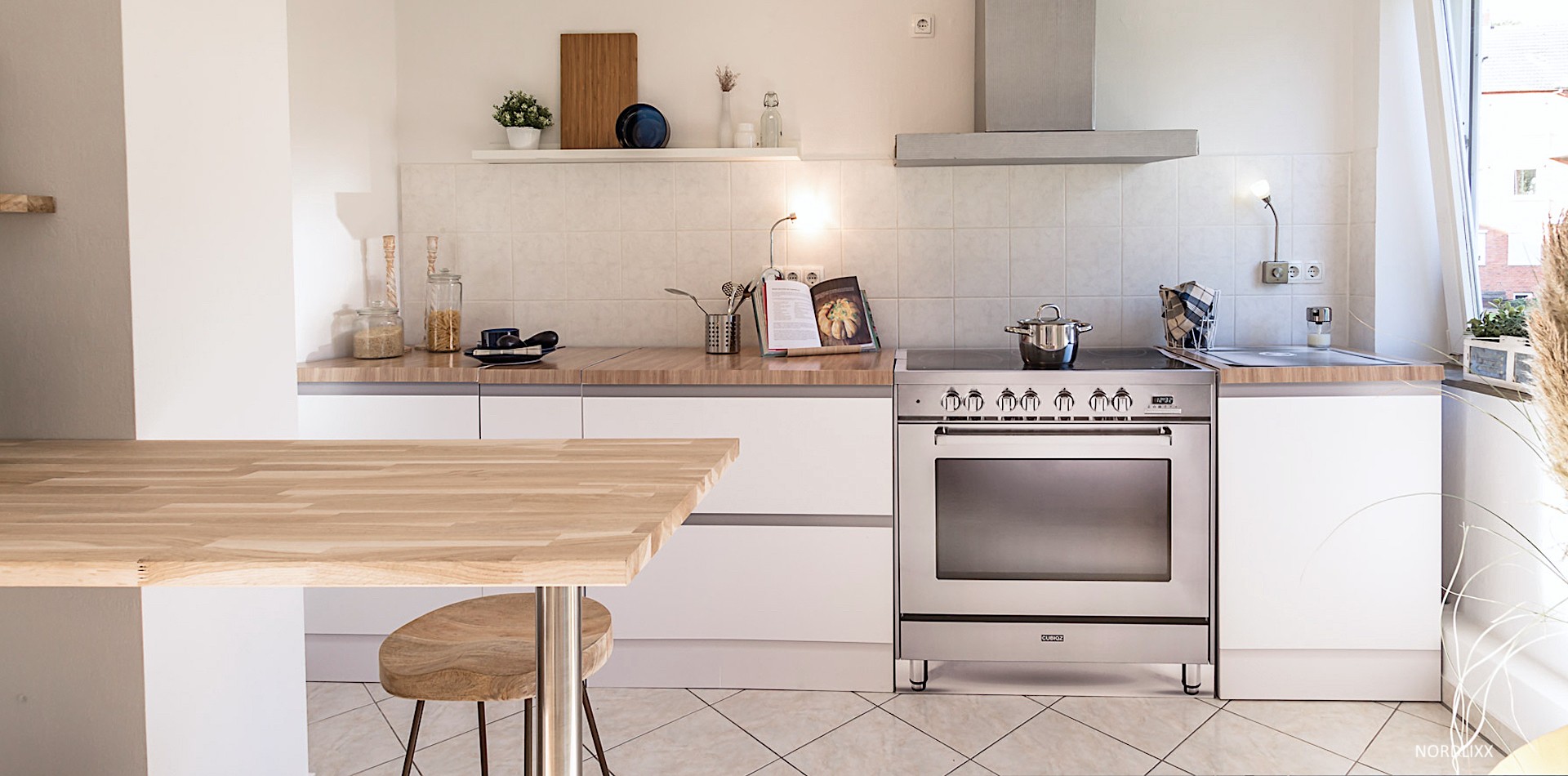 CUBIQZ The Original Cardboard furniture for Home Staging