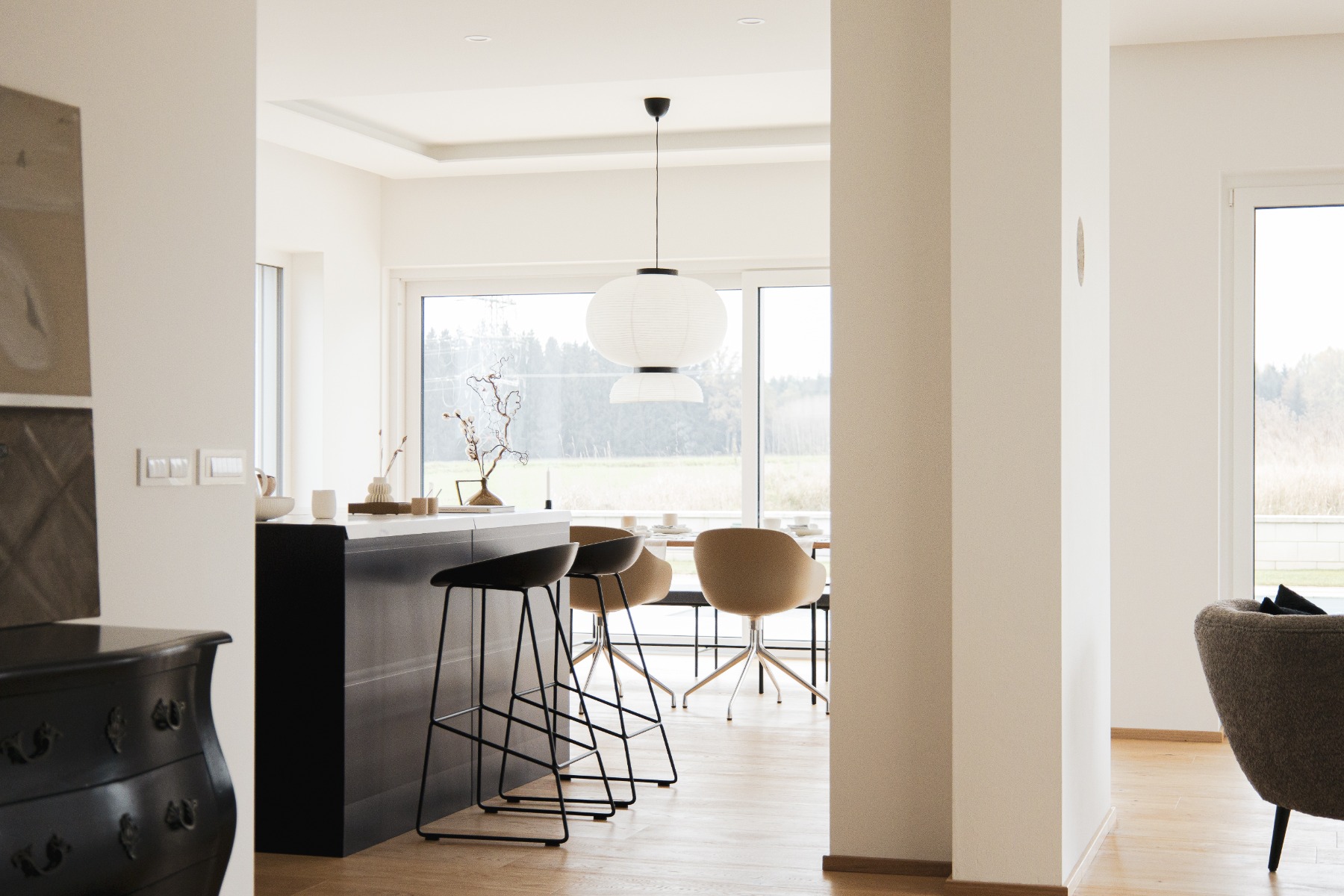 Shape-stable cardboard kitchen module by Cubiqz for professional homestaging setups