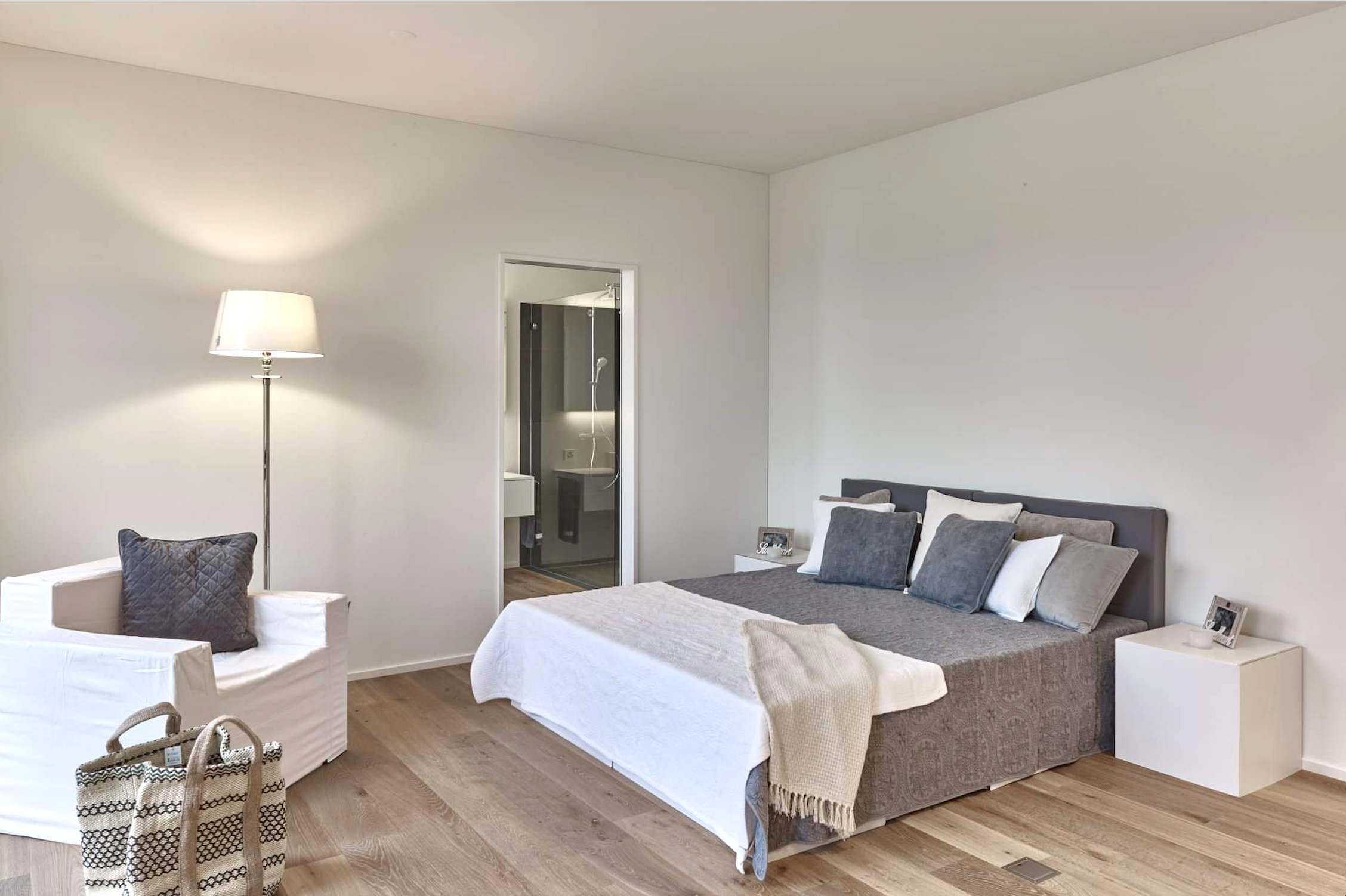 Cubiqz The Original Cardboard Furniture For Home Staging Cubiqz Cardboard Bedroom Furniture For Home Staging