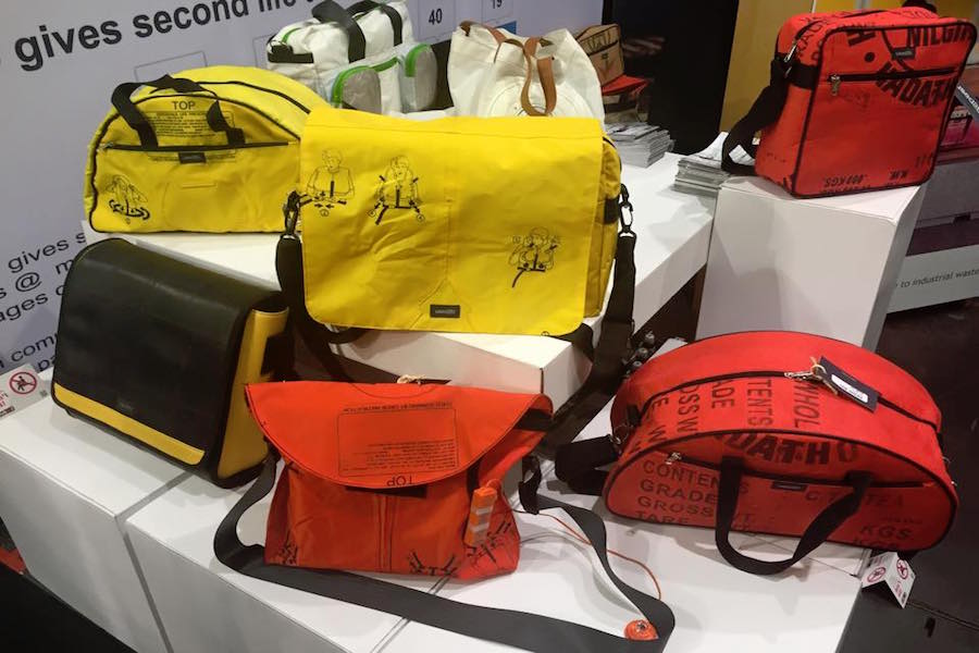 CUBIQZ cardboard furniture for EXPO-USED2B CUBIQZ cardboard furniture for EXPO-USED2B